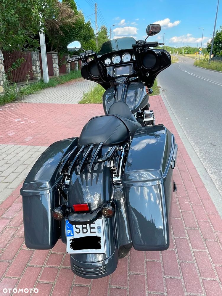Harley-Davidson Touring Street Glide - 12