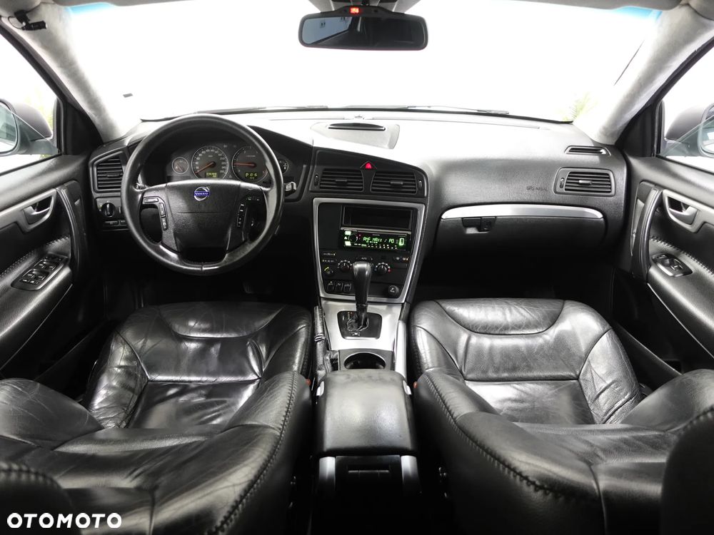 Volvo XC 70 D5 AWD Momentum - 28