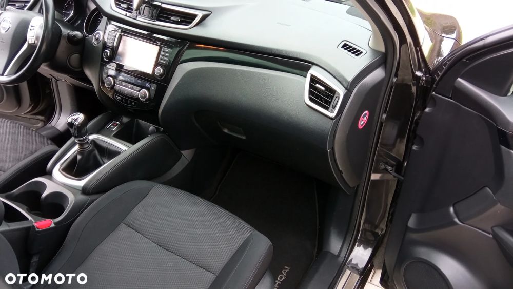 Nissan Qashqai 1.2 DIG-T N-Vision EU6 - 21