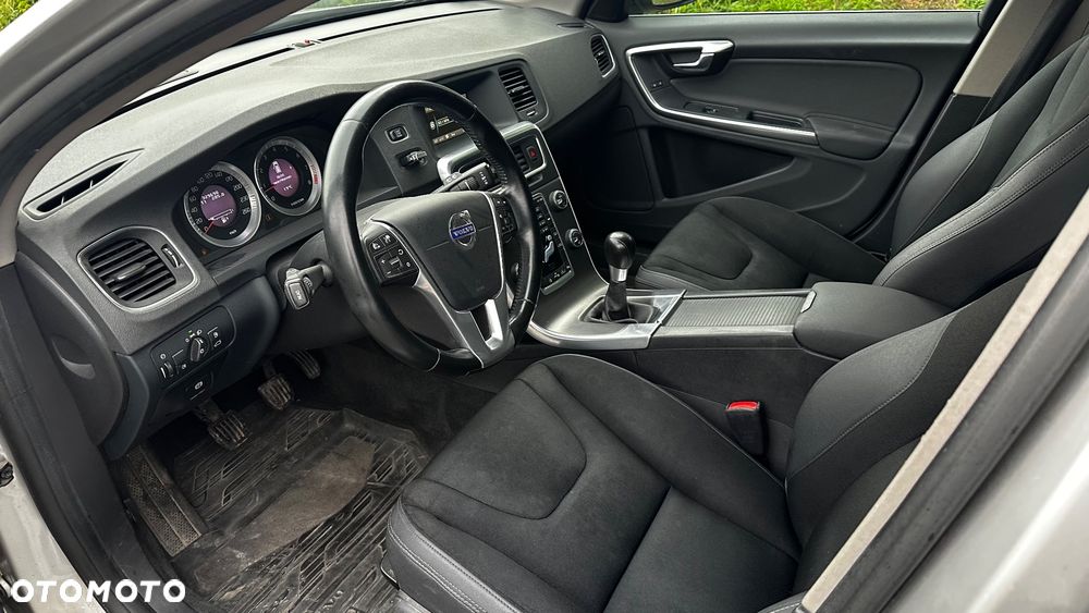 Volvo V60 - 8