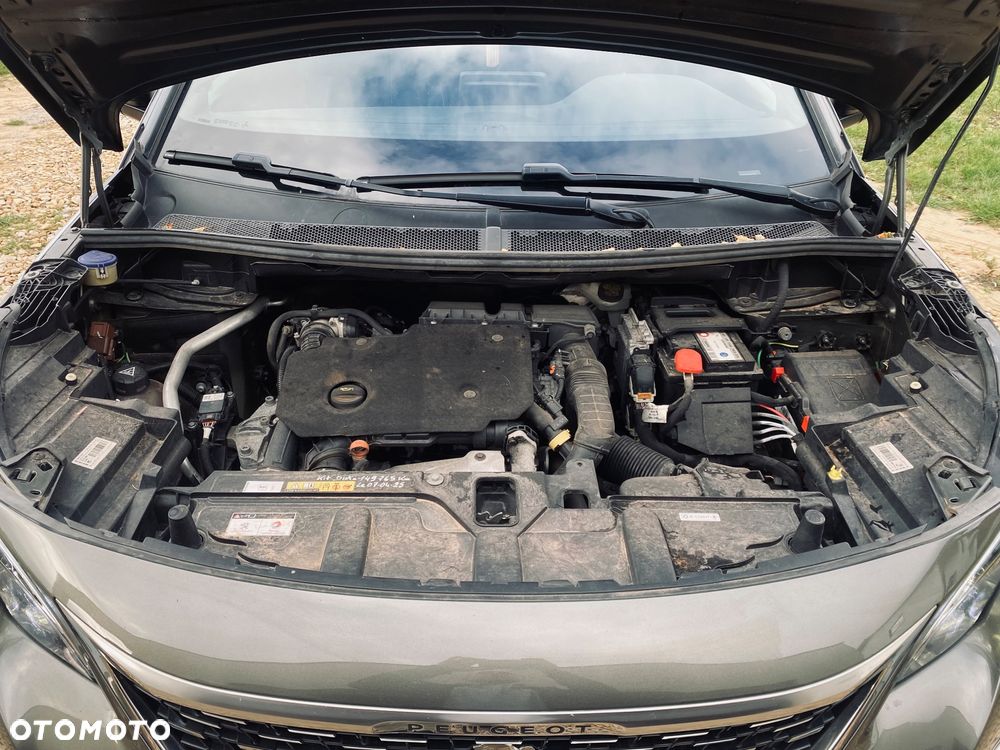 Peugeot 3008 ver-1-5-bluehdi-gt-s-s-eat8 - 32