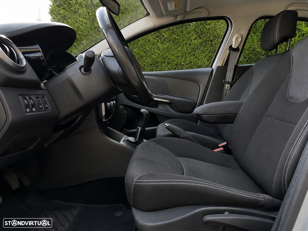 Renault Clio 1.5 dCi Dynamique Sport Edtion - 8