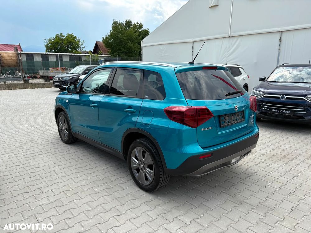 Suzuki Vitara 1.4 Boosterjet AllGrip MHEV Passion - 2