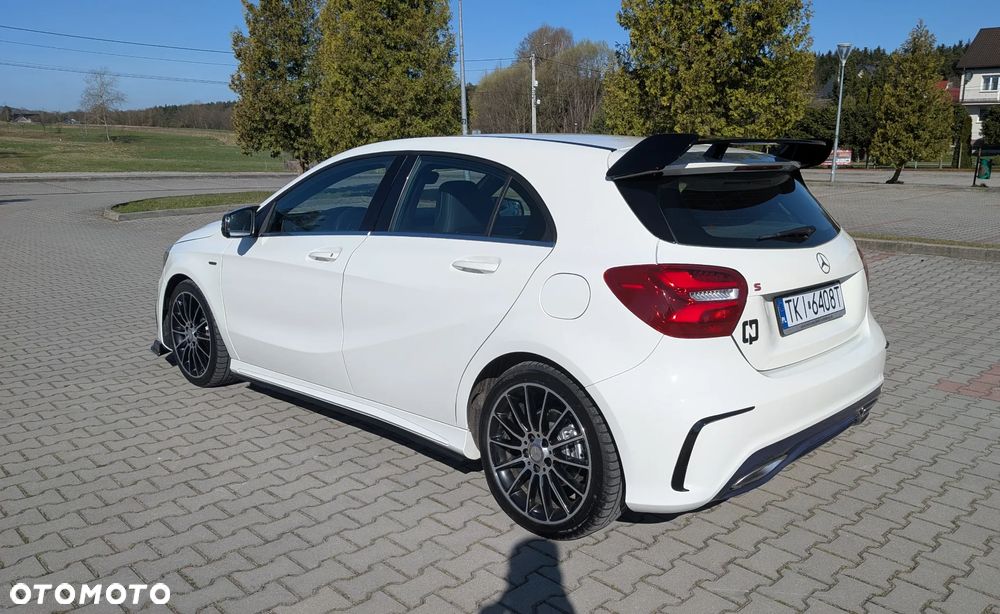 Mercedes-Benz Klasa A 180 AMG Line - 14