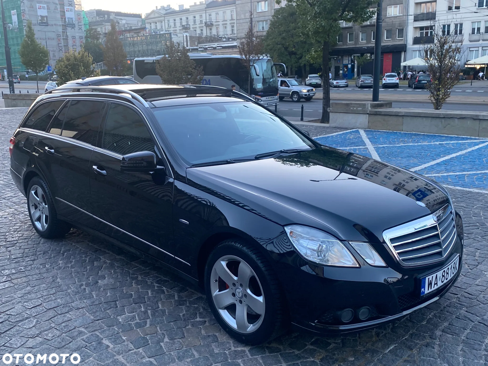 Mercedes-Benz Klasa E 250 T CGI BlueEFFICIENCY 7G-TRONIC Elegance - 7