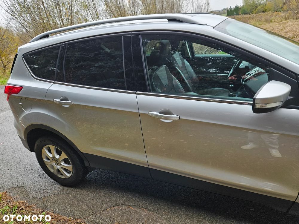 Ford Kuga 2.0 TDCi 4x4 Titanium - 11