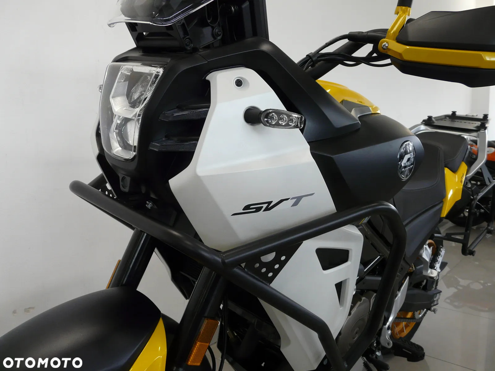 QJMOTOR SVT 650X - 28