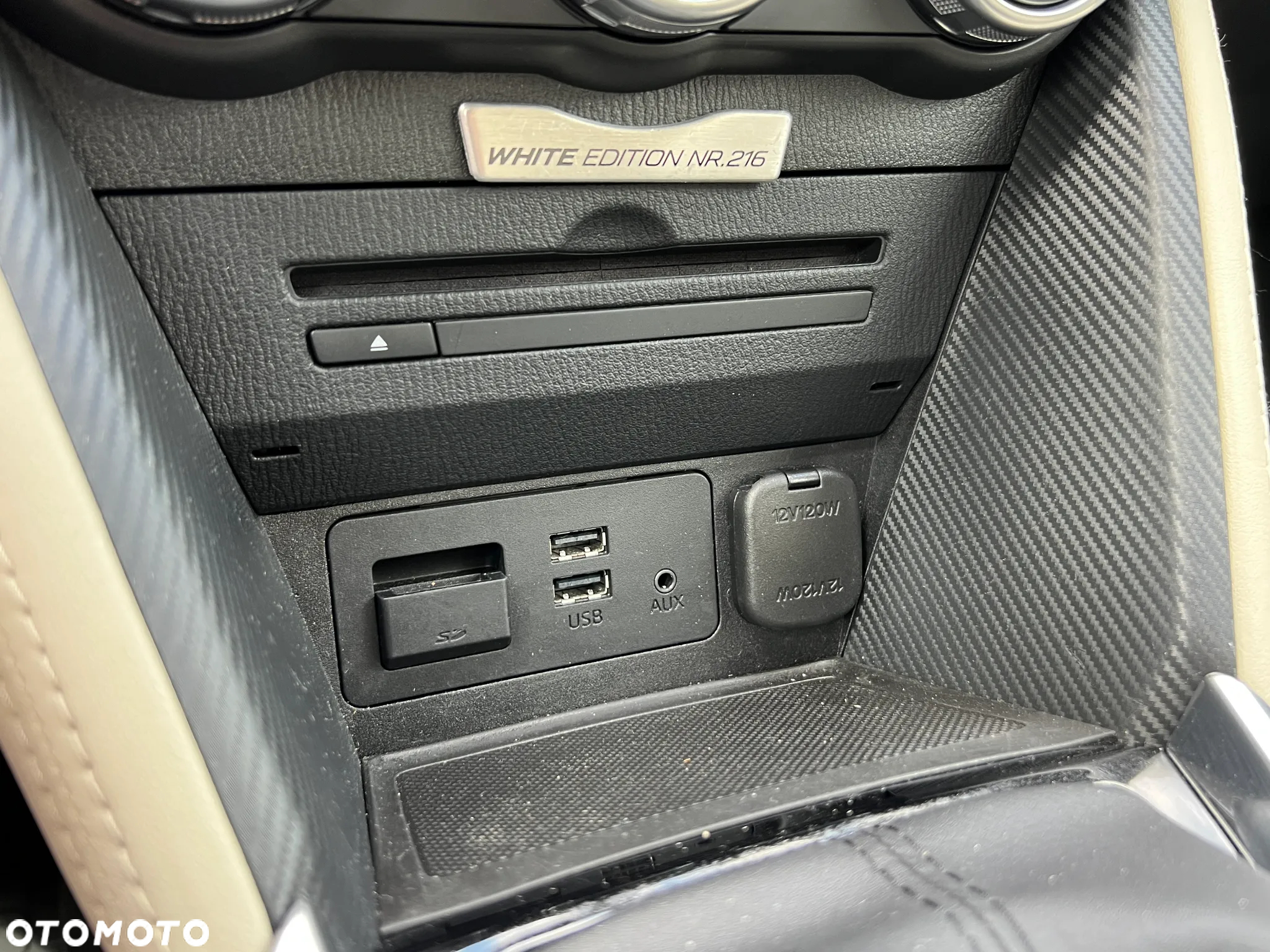 Mazda 2 SKYACTIV-G 90 White Edition - 35