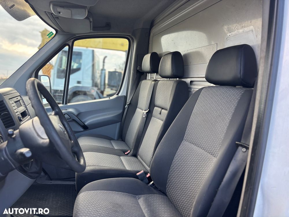 Volkswagen Crafter - 12
