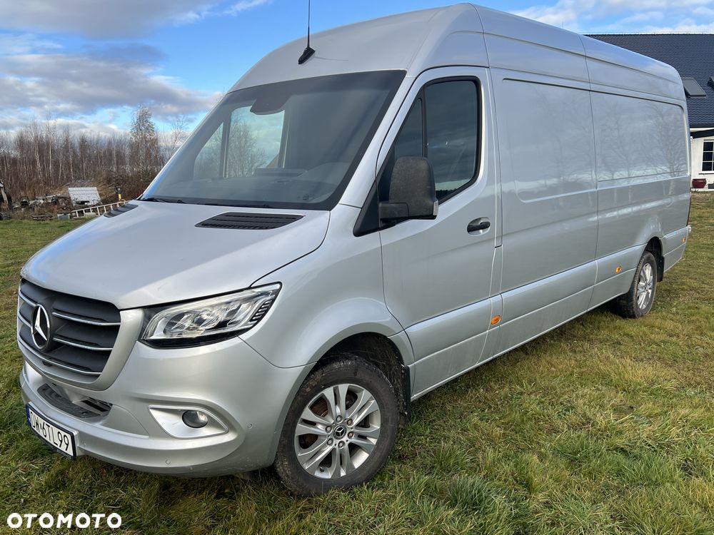 Mercedes-Benz Sprinter - 2
