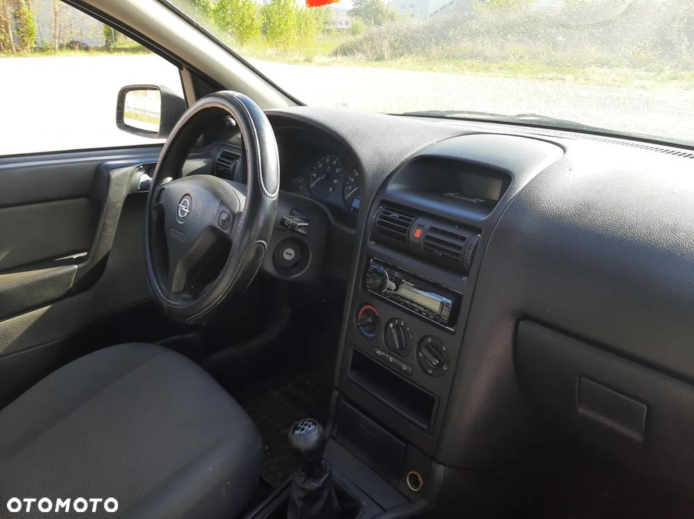 Opel Astra - 10