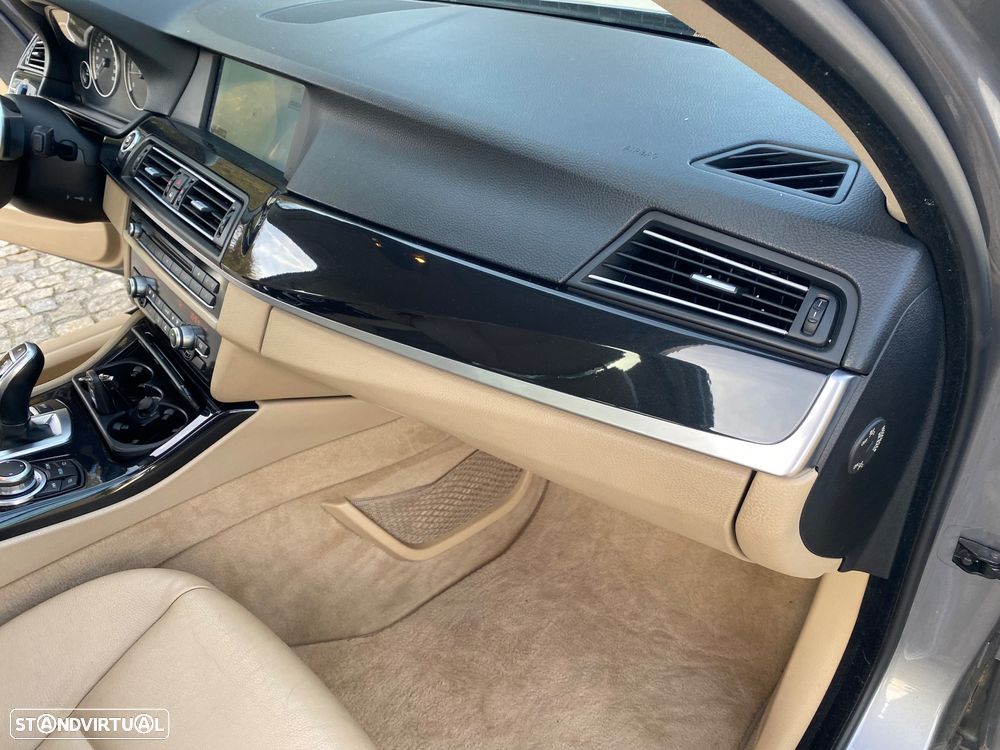 BMW 525 d Auto - 33