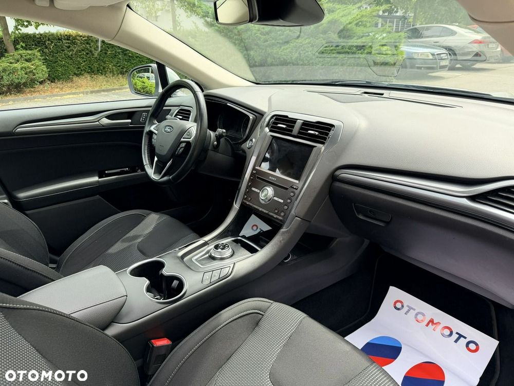 Ford Mondeo - 28