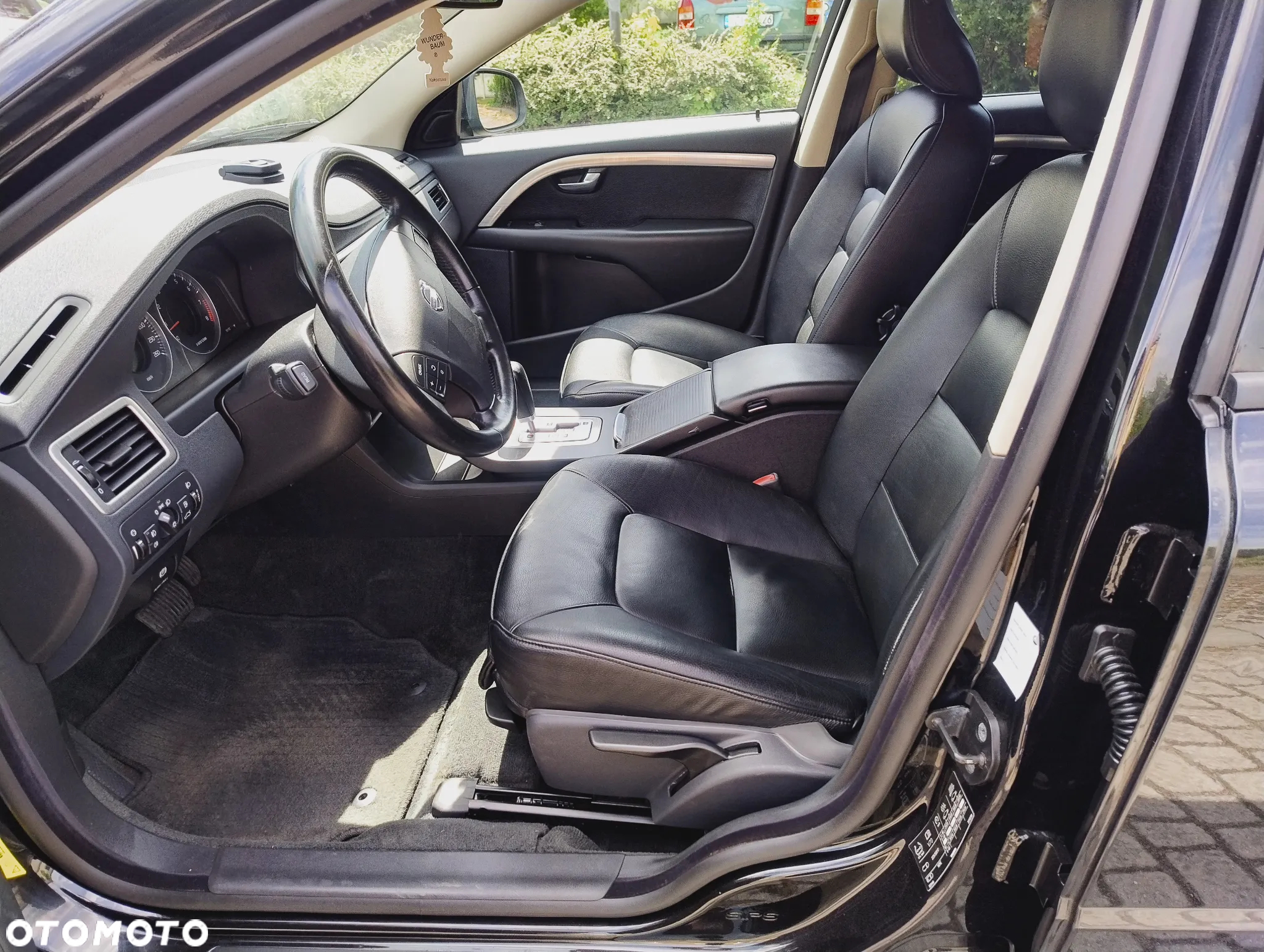 Volvo V70 2.5T Summum - 9