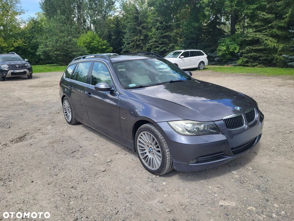 BMW Seria 3 330d - 32