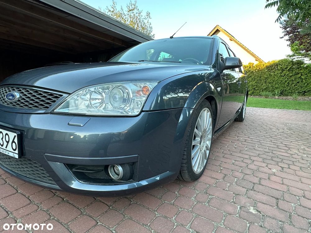 Ford Mondeo V6 ST 220 - 14