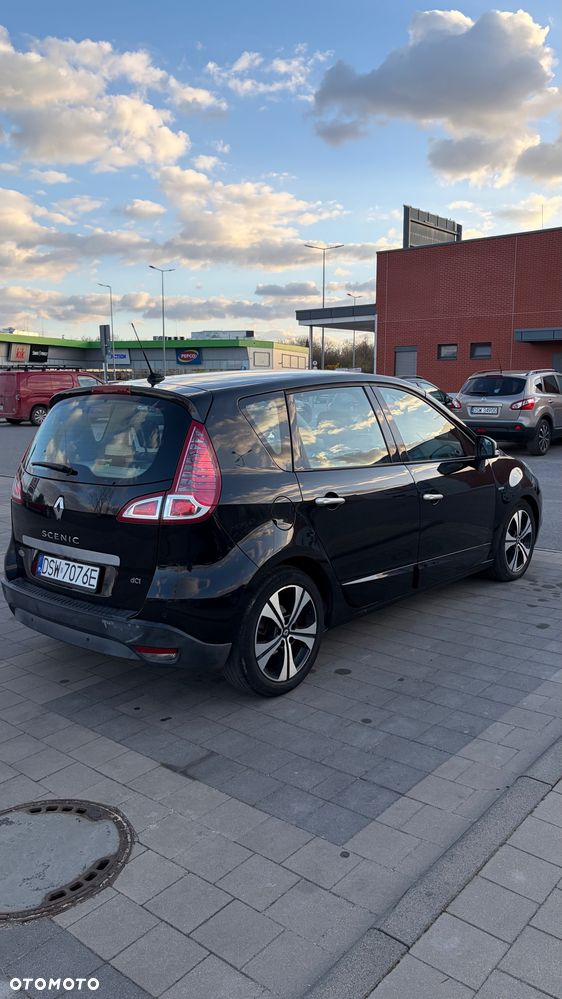 Renault Scenic 1.9 dCi Privilege - 4