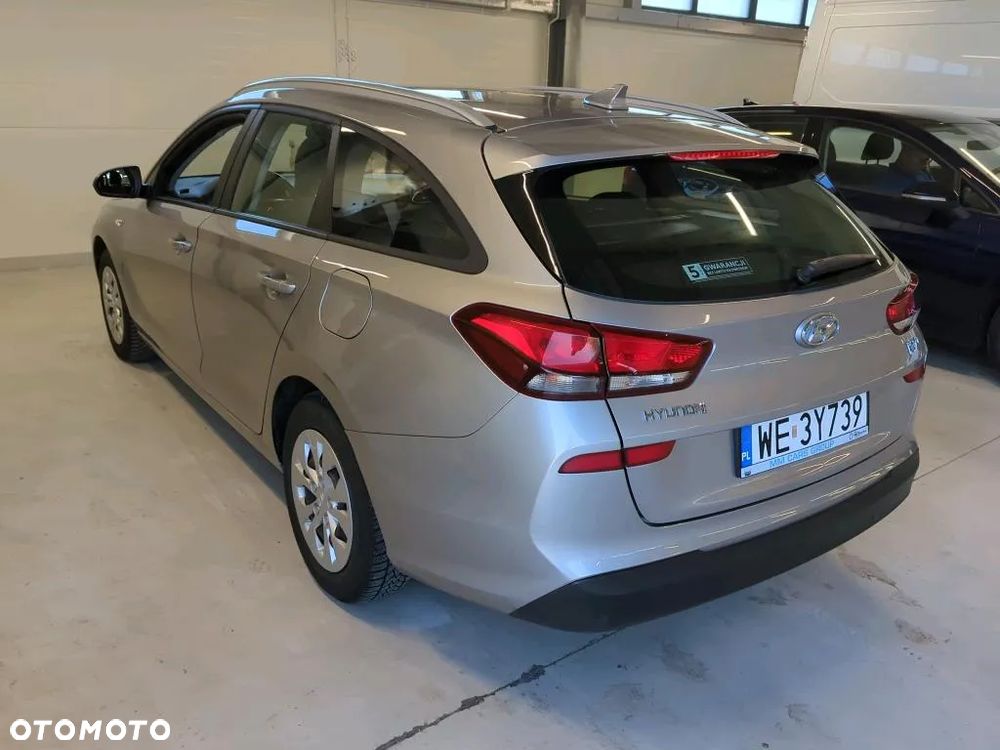 Hyundai i30 1.6 D Classic + - 3