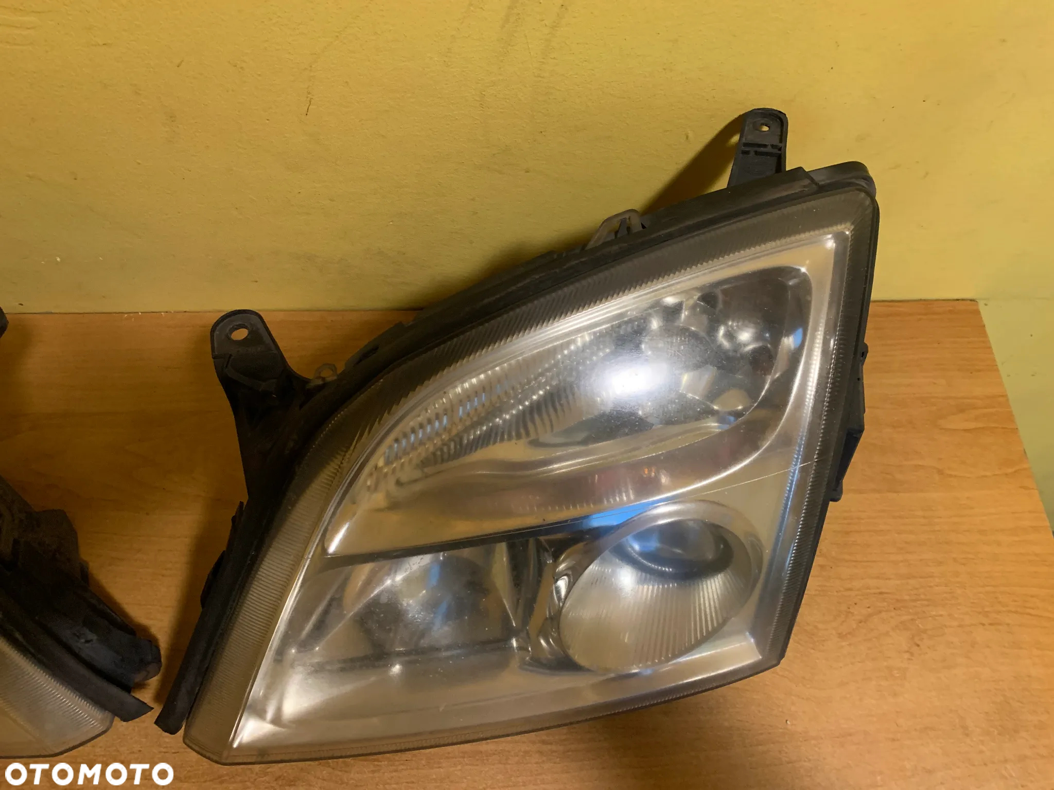 OPEL VECTRA C LAMPA XENON PRAWA LEWA 15588800 - 5