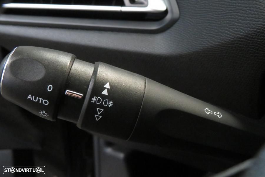 Peugeot 308 SW 1.5 BlueHDi Style - 16