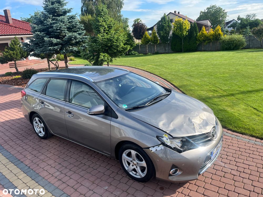 Toyota Auris 1.6 Valvematic Executive - 13