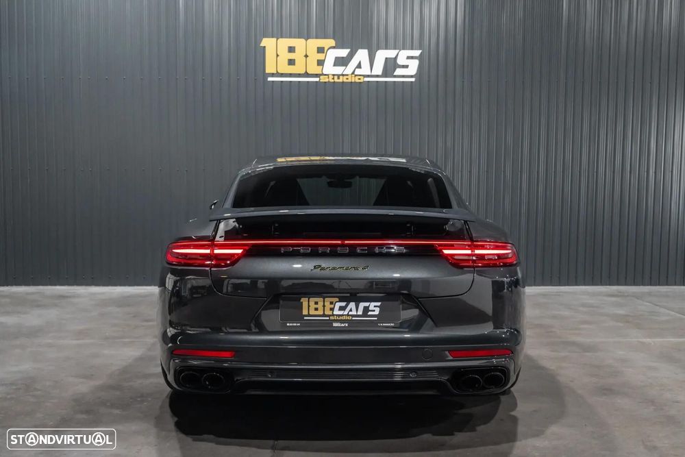 Porsche Panamera 4 E-Hybrid - 49