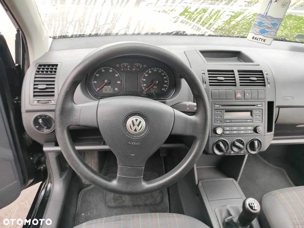 Volkswagen Polo - 9