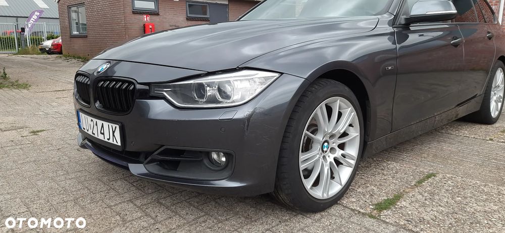 BMW Seria 3 330d Sport Line - 23