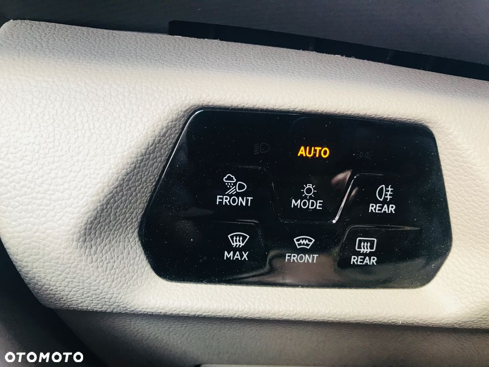 Volkswagen Multivan 1.4 TSI eHybrid PHEV 160kW L1 DSG - 31