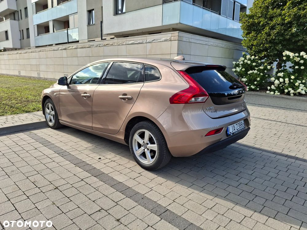 Volvo V40 D2 - 3