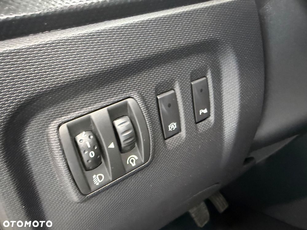 Renault Captur (ENERGY) dCi 90 INTENS - 23