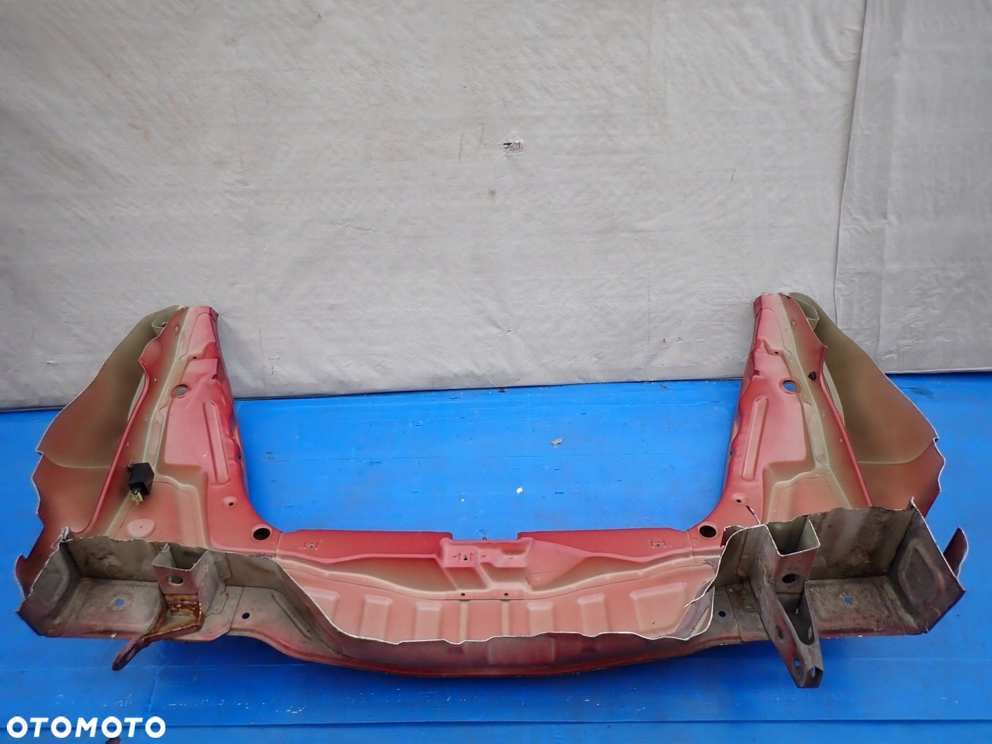 SUZUKI LIANA 01-07 PAS TYLNY - 8
