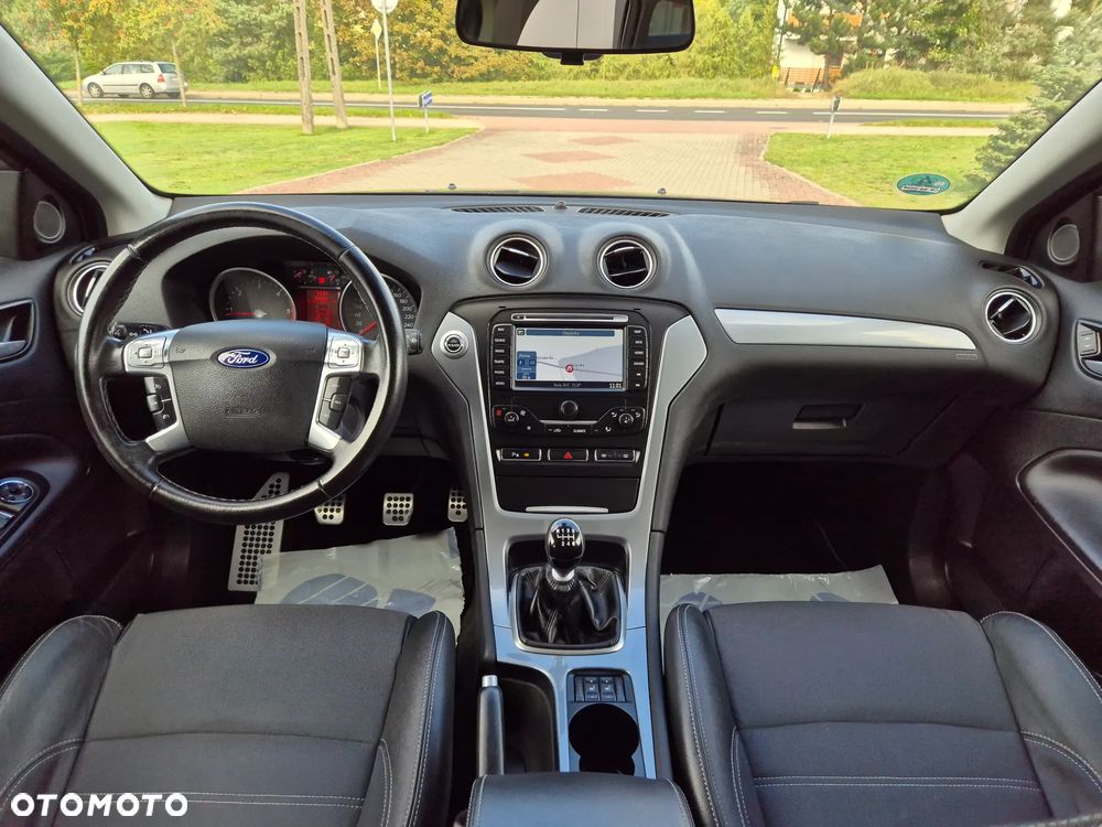 Ford Mondeo 2.0 TDCi Champions Edition - 18