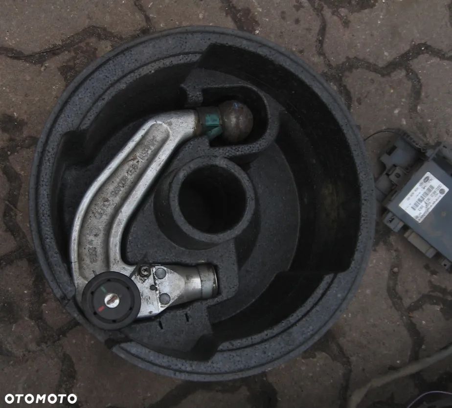 kula zaczep hak AUDI A4 B6 sedan moduł - 4