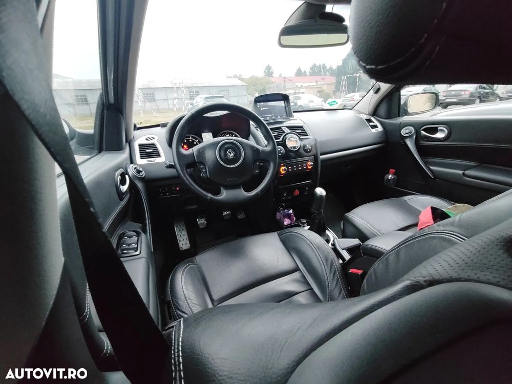 Renault Megane ver-1-6-confort-expression - 10