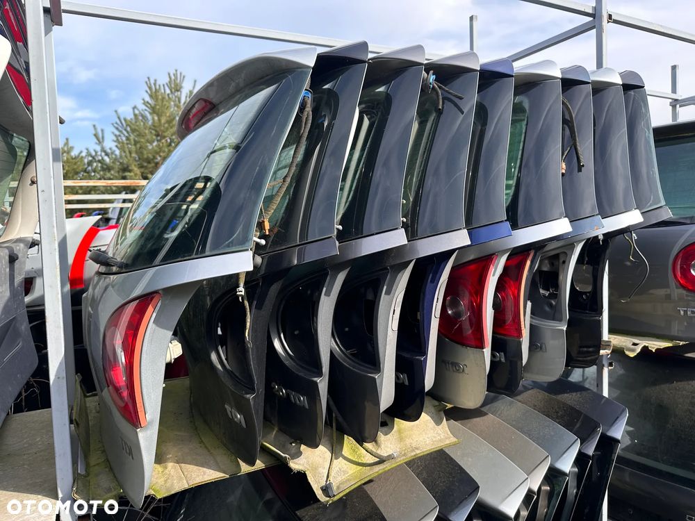 Klapa bagażnika tylna Vw Golf V 5 HB Różne kolory - 3