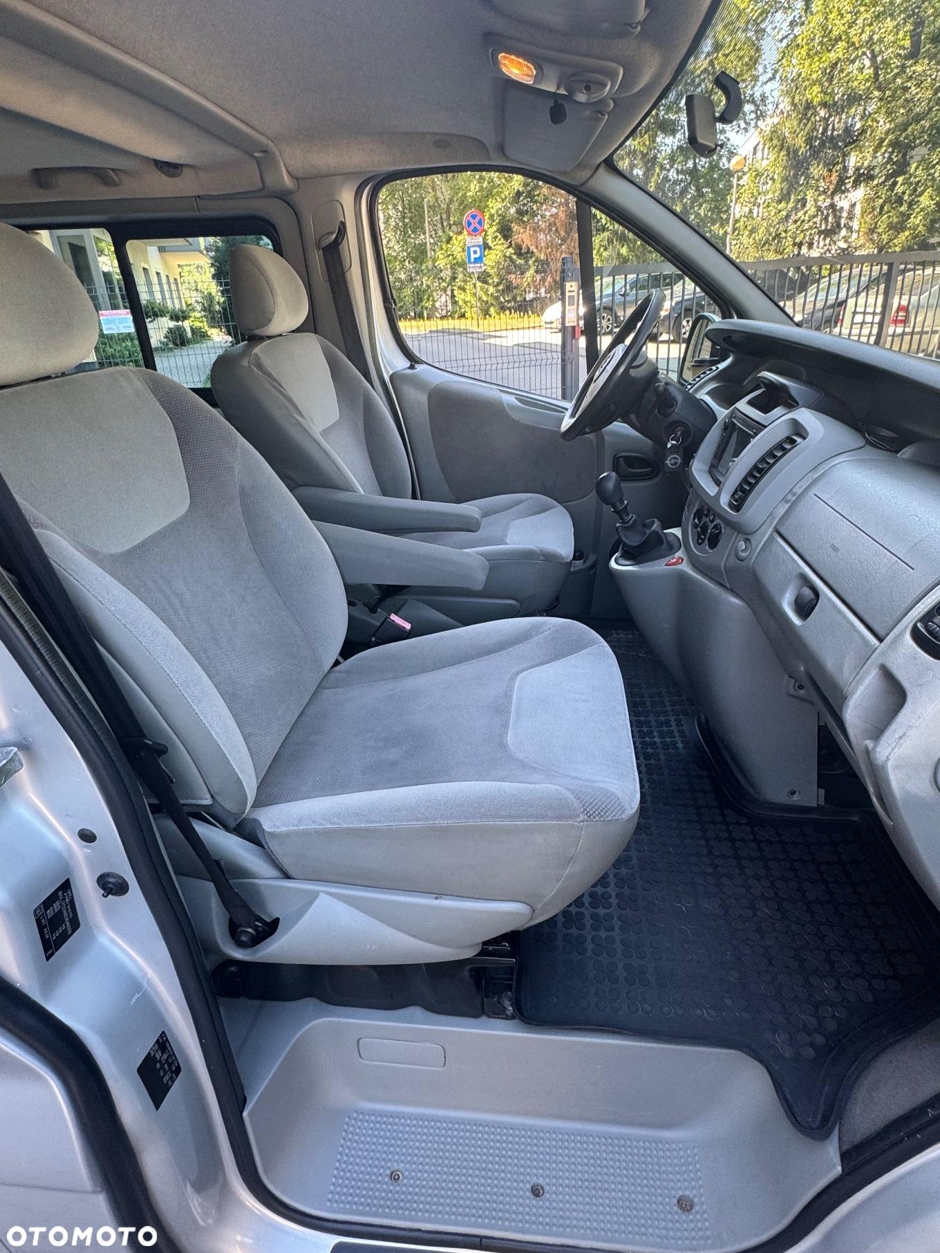 Opel Vivaro DTI Tour - 8