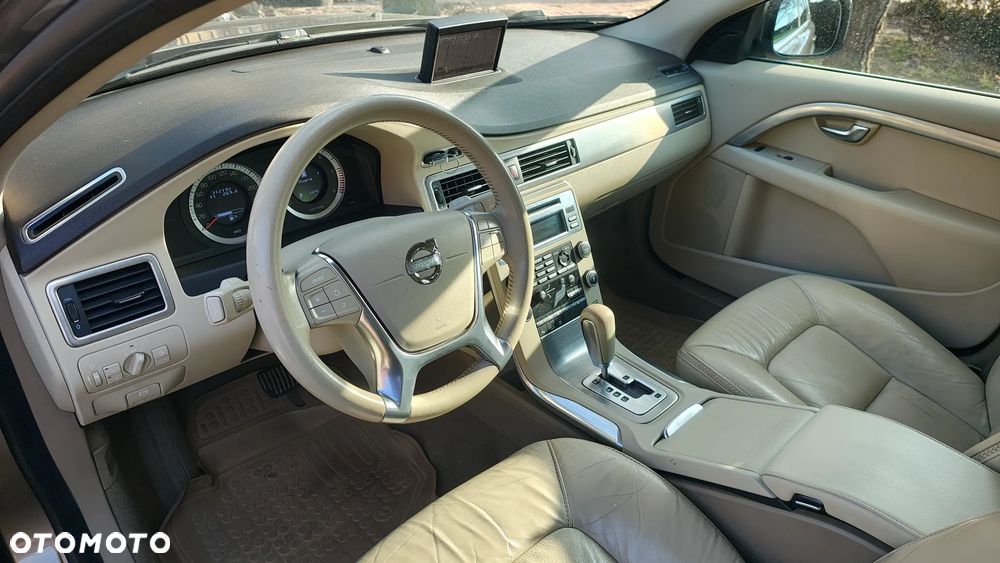 Volvo XC 70 - 11