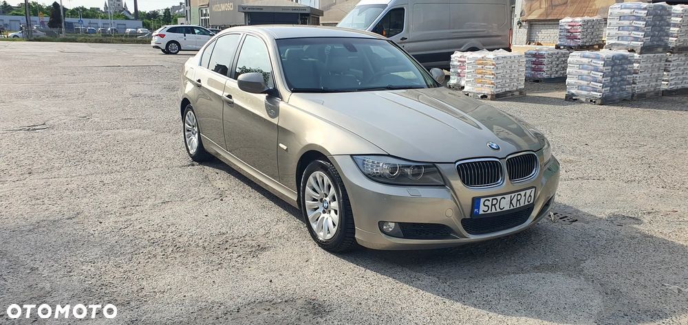 BMW Seria 3 325i Edition Exclusive - 10