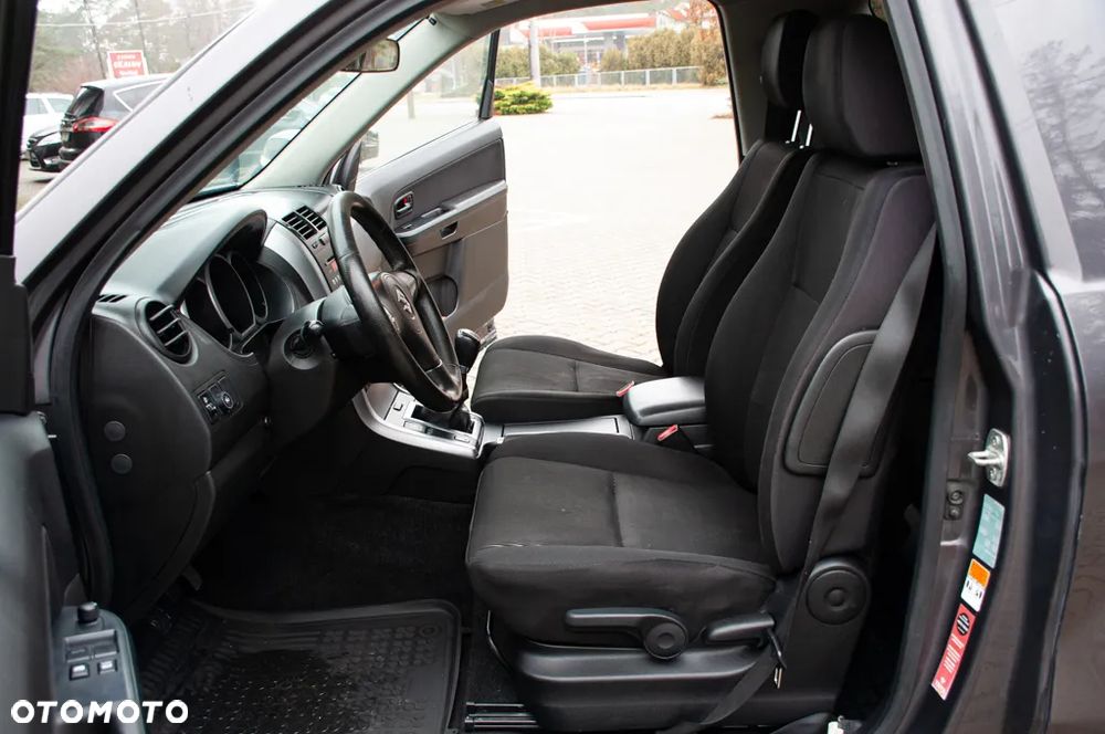 Suzuki Grand Vitara 1.6 Club - 5