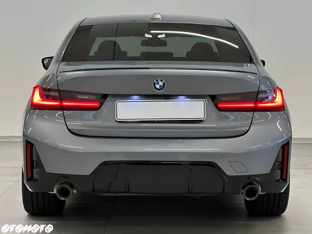 BMW Seria 3 330i xDrive M Sport - 6