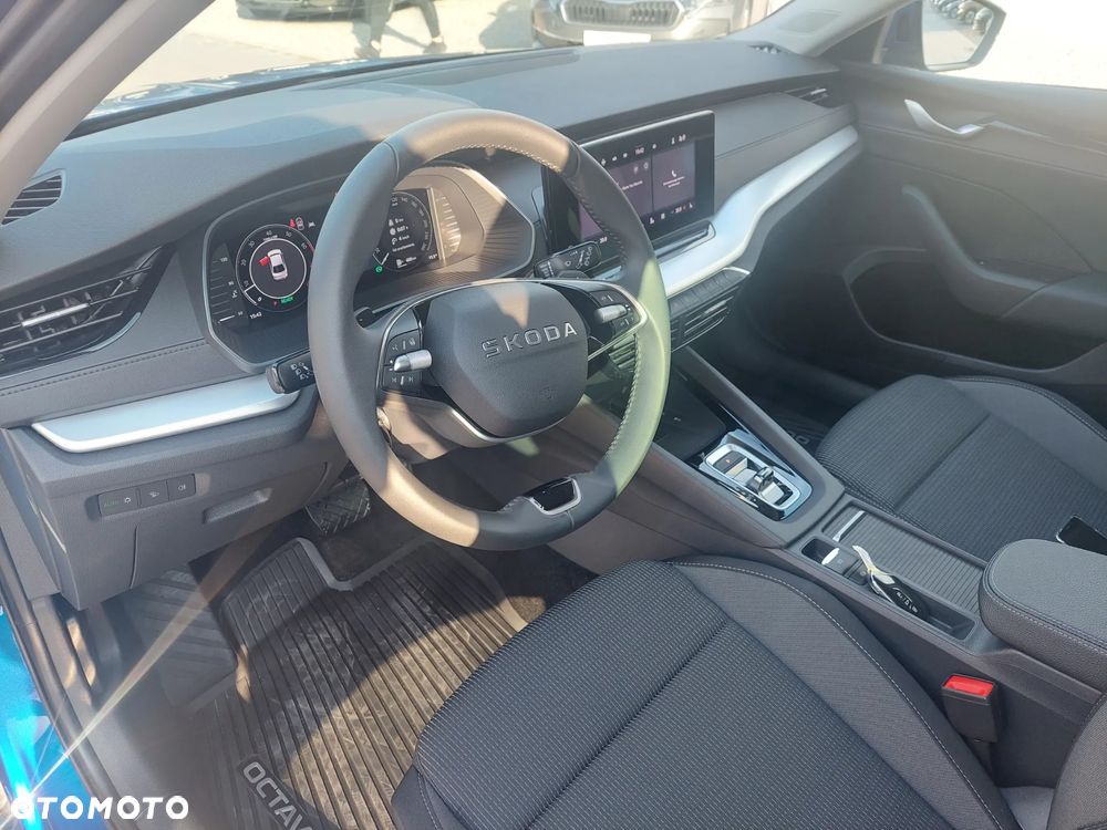 Skoda Octavia 1.5 TSI mHEV Edition 130 Selection DSG - 11