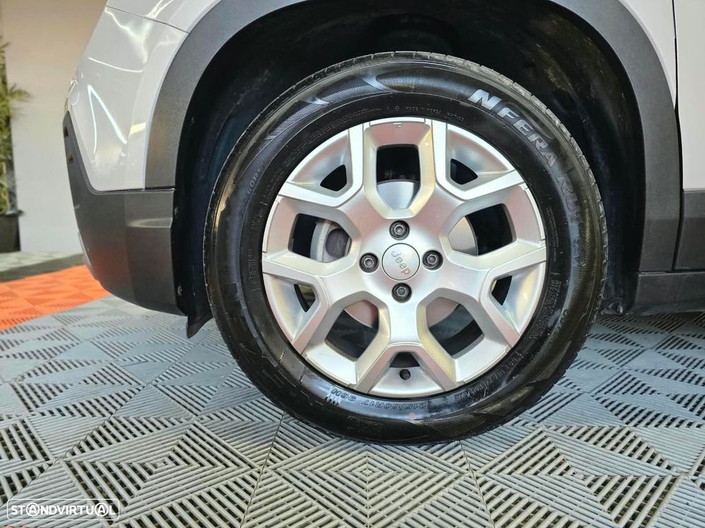 Jeep Avenger 1.2 GSE T3 Altitude - 10