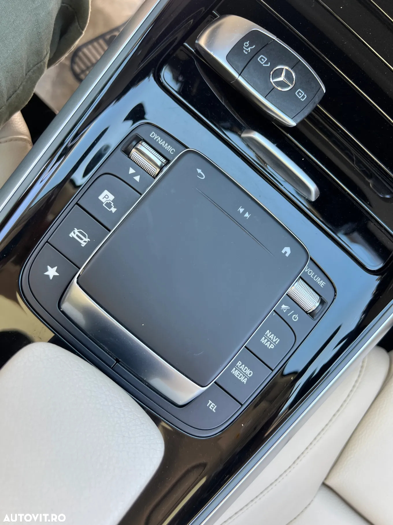 Mercedes-Benz GLB 200 d 4MATIC Aut. - 32