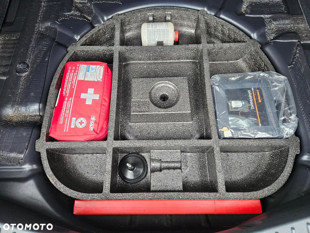 Ford C-MAX 1.0 EcoBoost Start-Stopp-System Titanium - 11