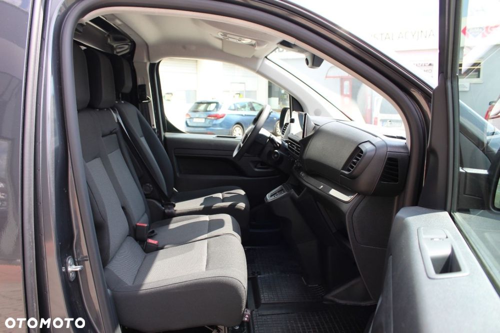 Opel Vivaro - 17