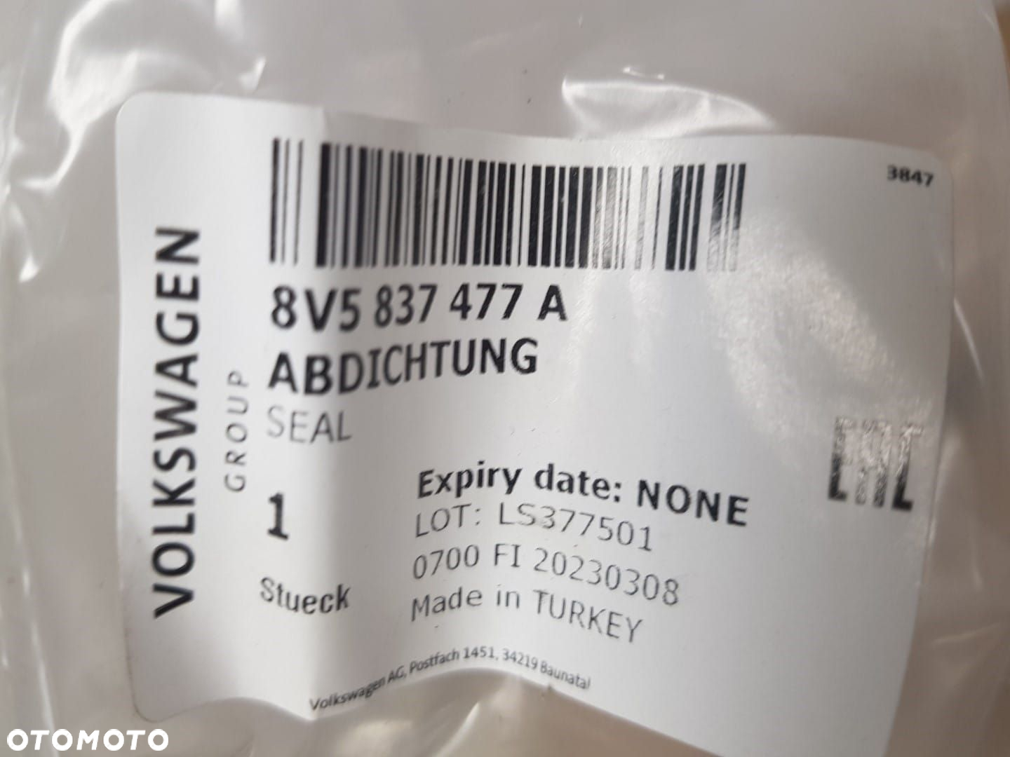 NOWA LISTWA ZGARNIAJĄCA  DRZWI AUDI A3 8V 12-20r  LEWA PRZÓD PRZEDNIA 8V5837477A 8V5837477 - 3