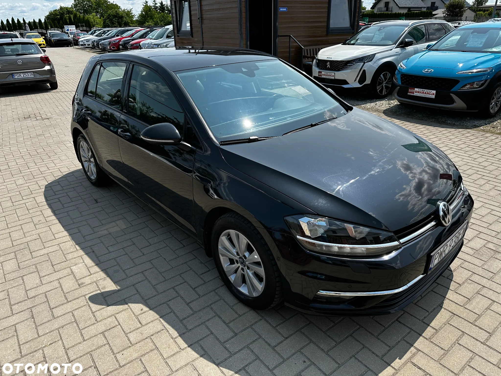 Volkswagen Golf - 2