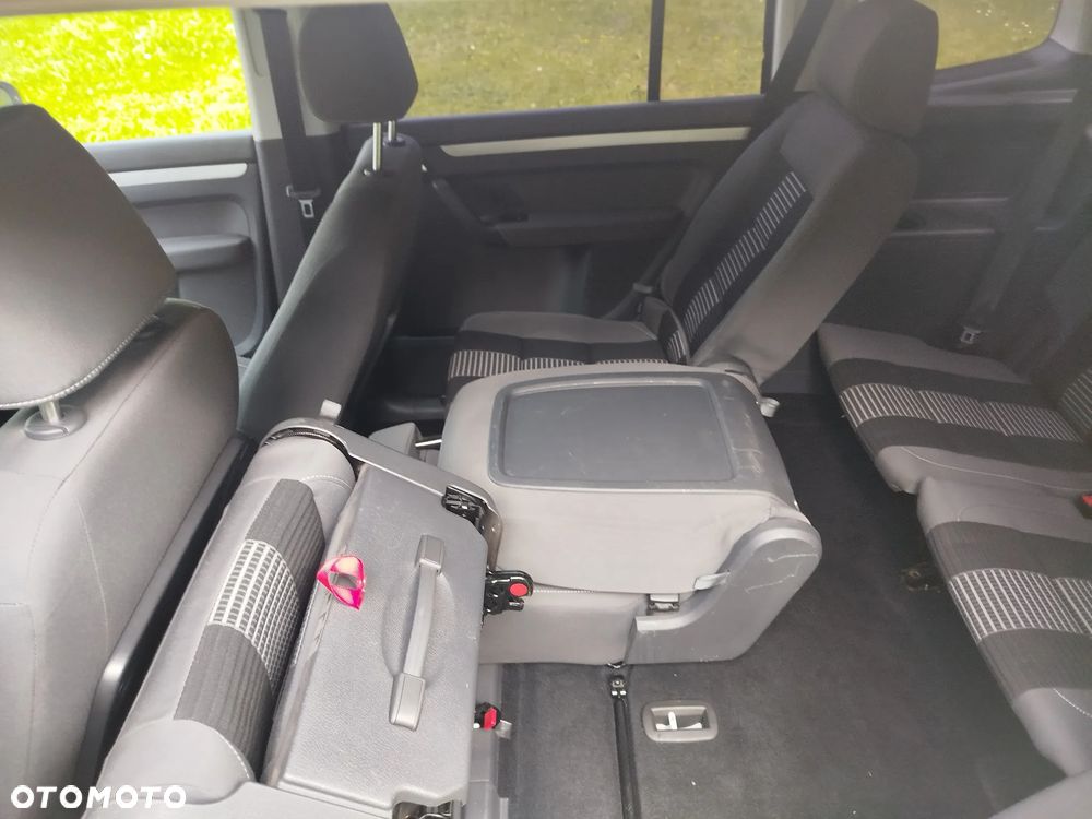 Volkswagen Touran 1.6 TDI DPF BlueMot Comfortline - 21