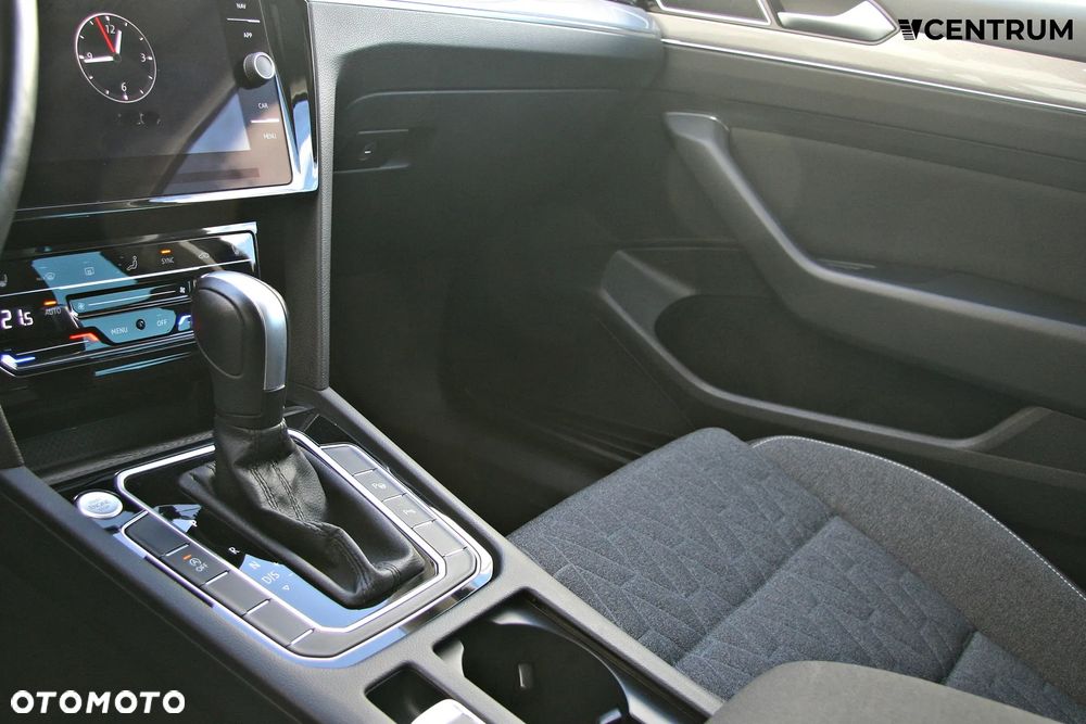 Volkswagen Passat Variant 2.0 TSI Business DSG - 14
